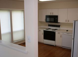 7702 Heatherside Ln, Ellicott City, MD 21043