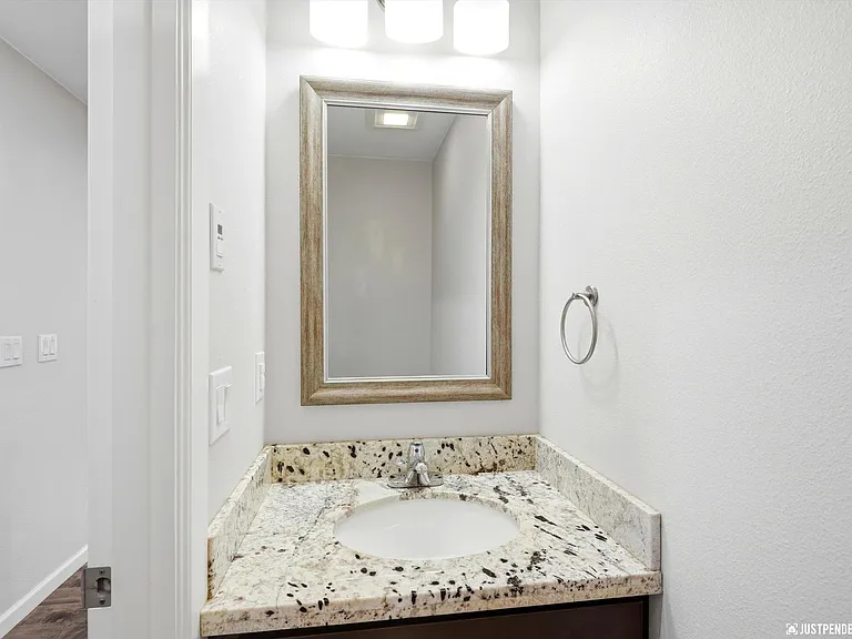 1553 N Ravens Best Cir — Photo 27