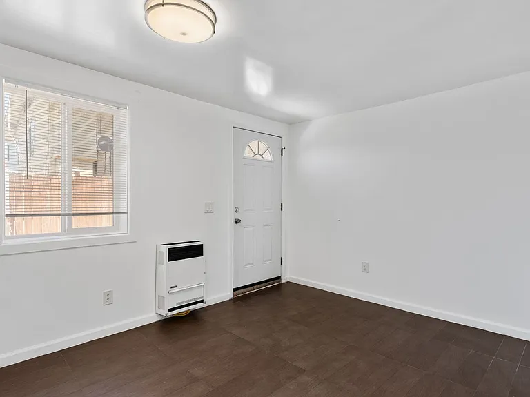 501 S Lorena St — Photo 3