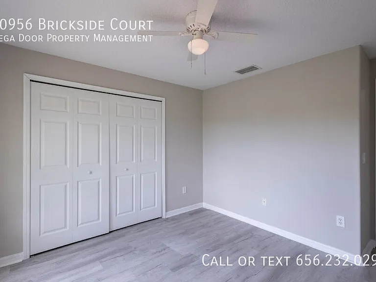 10956 Brickside Ct — Photo 26