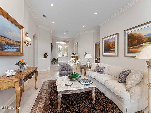 5th image of 157 TWELVE OAKS Lane