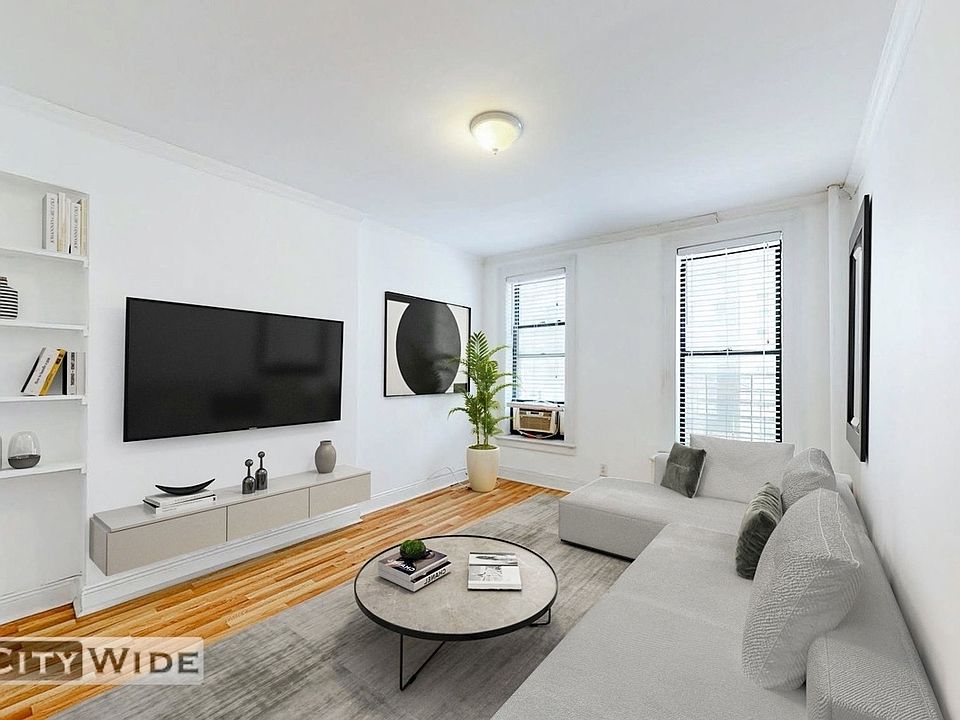 1st image of 1405 2nd Ave APT 2S