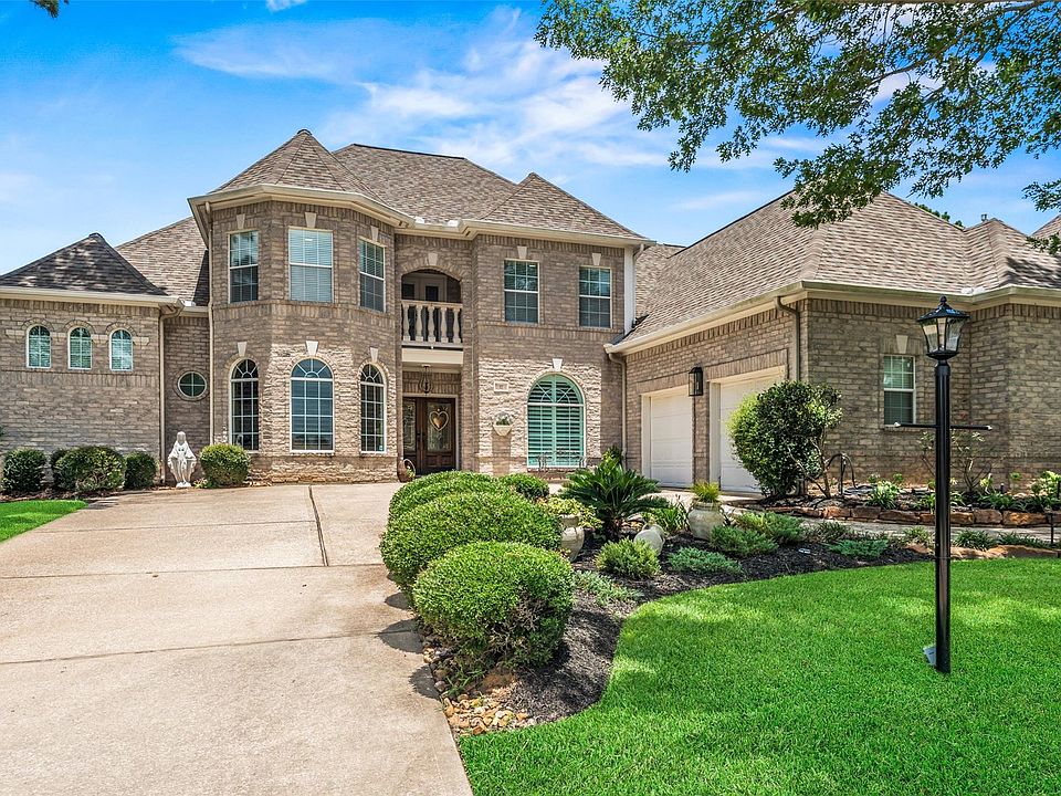 1st image of 17 Bentwood Dr