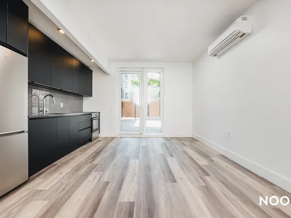 26 Quincy Street image 3 of 11