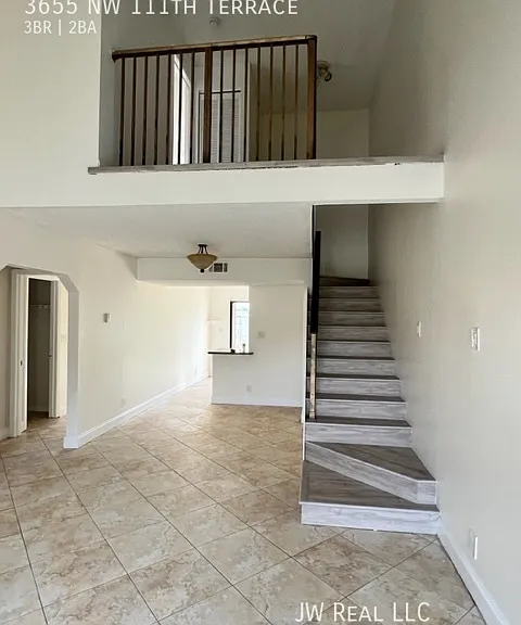 3655 NW 111th Ter — Photo 3
