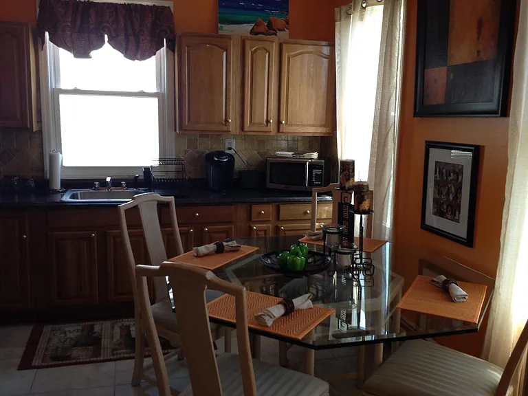 70 Fabyan Pl — Photo 9