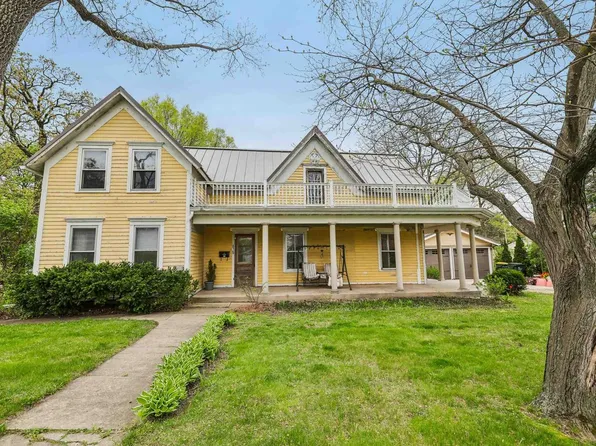 875 Water Street, Prairie Du Sac, WI 53578