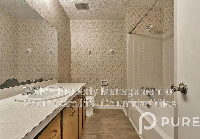 121 Manorwood Ct #C — Photo 38