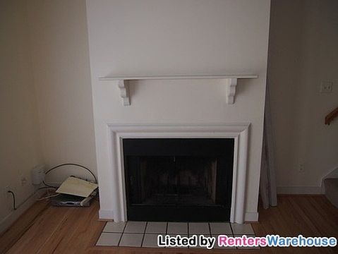 3rd image of 1324 Maple Ave