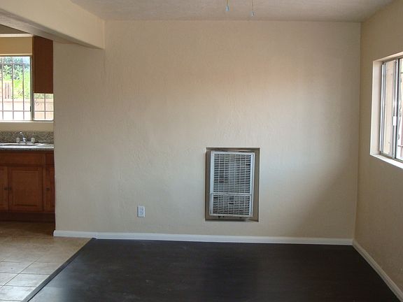 2nd image of 4329 S Victoria Ave