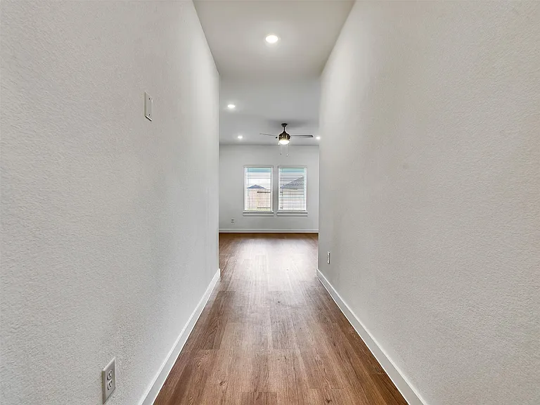 9011 Serene Haven Ln — Photo 4