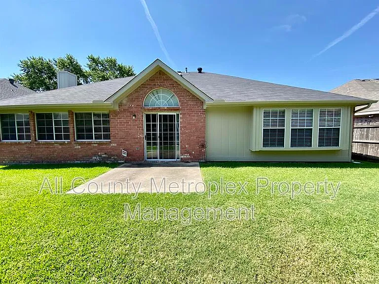 813 Snapdragon Ln — Photo 12