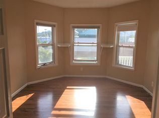 4 Prentice St #2, Worcester, MA 01604