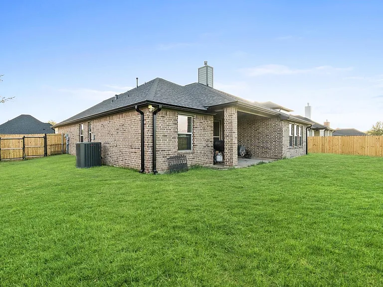 9707 Highland Pointe Dr — Photo 29