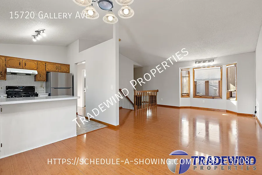 Wonderful 4 Bed 2 Bath Home — Photo 4