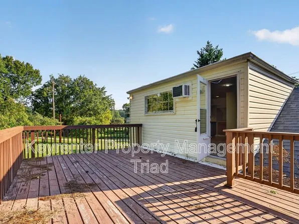 419 Westover Ter, Greensboro, NC