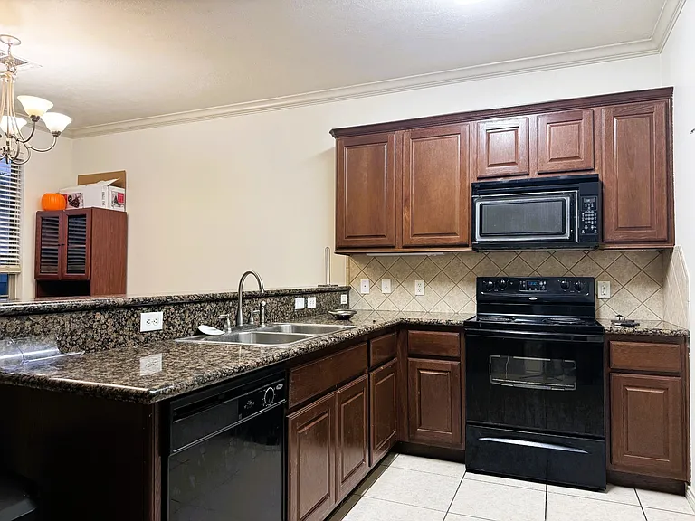 107 Forest Dr — Photo 22