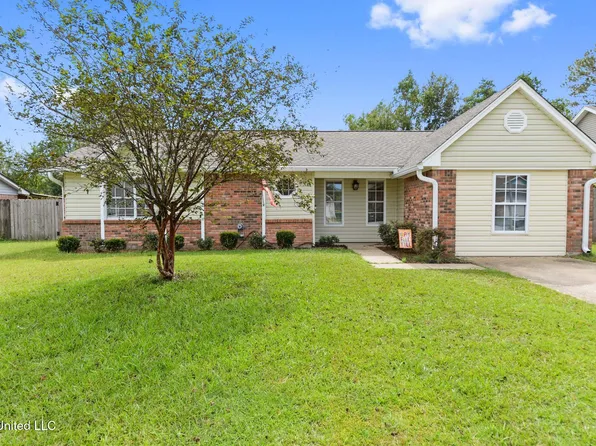 15417 Glen Dr, Biloxi, MS 39532