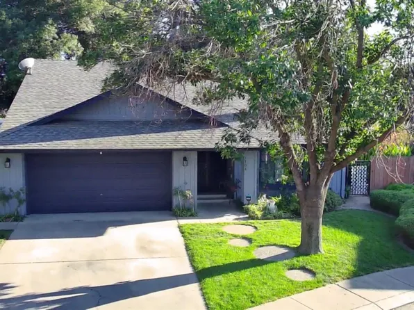 1704 Whippoorwill Ct, Modesto, CA 95354