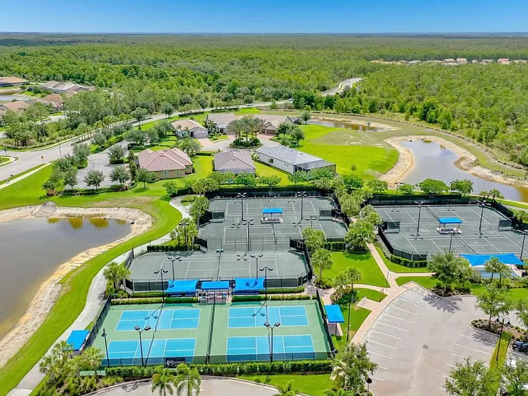 Live Oak Dr — Photo 11