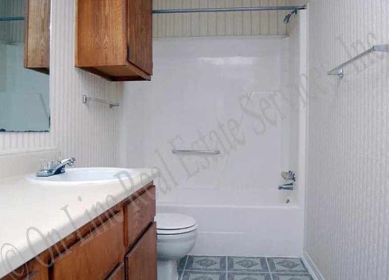 708 Navarro Dr #D — Photo 5