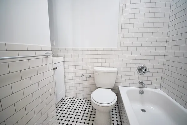 Rented by KYLM, LLC | media 25