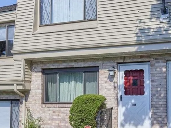 259 Farrwood Dr Unit 259, Haverhill, MA 01835