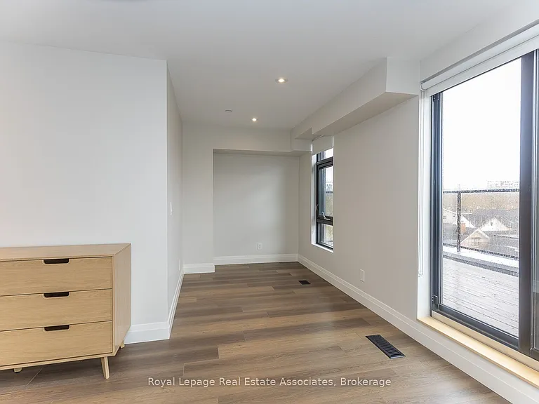 1000 Bathurst St #401 — Photo 26