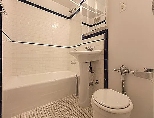 Rented by SW Queens Mezzanine | media 11