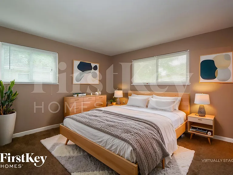 400 Humes Ln — Photo 10
