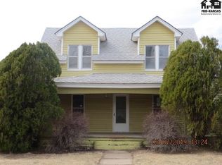209 S Washington Ave, Protection, KS 67127