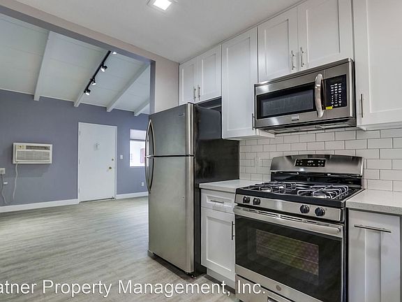 3rd image of 5424 Corteen Pl APT 19