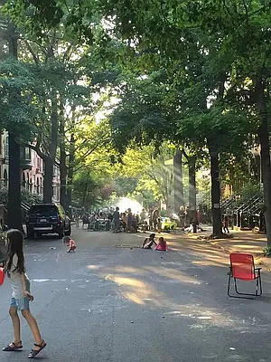 Rented by Charney Real Estate LLC | media 30