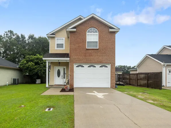 194 Carousel Cir, Crawfordville, FL 32327