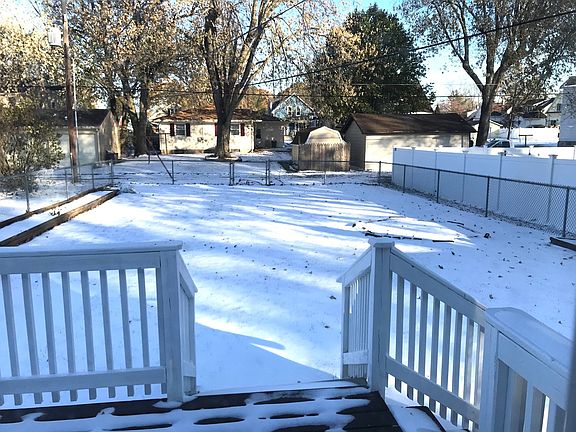 3rd image of 1238 Creve Coeur St
