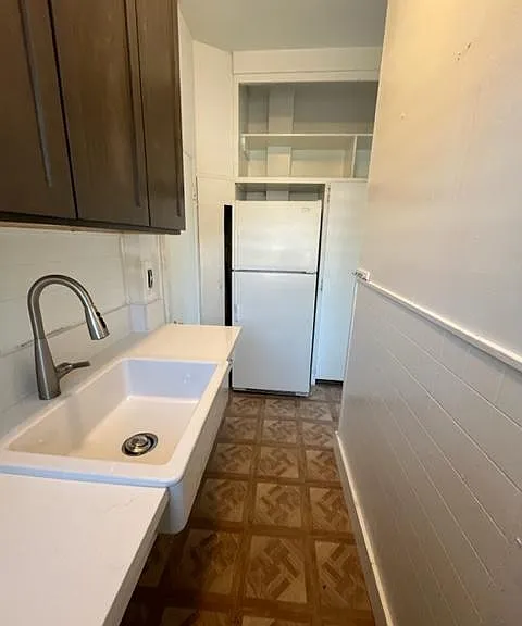 510 E Victoria St #A — Photo 11