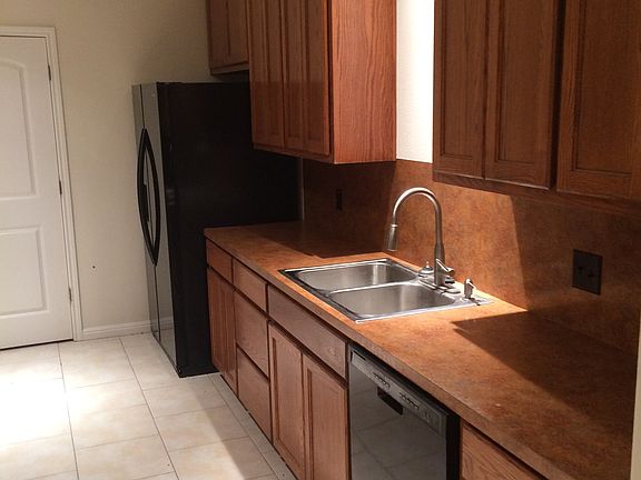 3rd image of 21102 Santa Ana Cv APT A