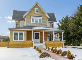 264 S Ocean Ave, Patchogue, NY 11772