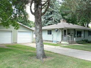 506 Merrill St SW, Hutchinson, MN 55350