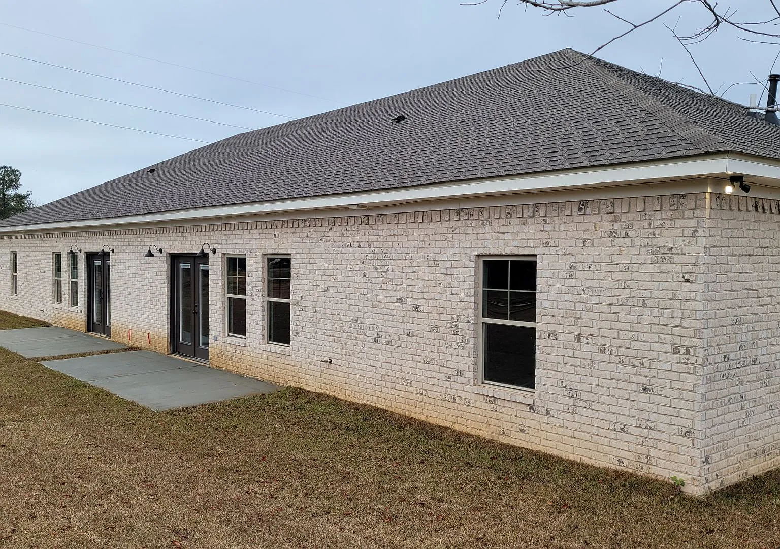 Fully Furnished 3BR/2BA Duplex in Avalon Subdivision! — Photo 3