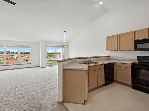 3rd image of 2152 Newbury LANE