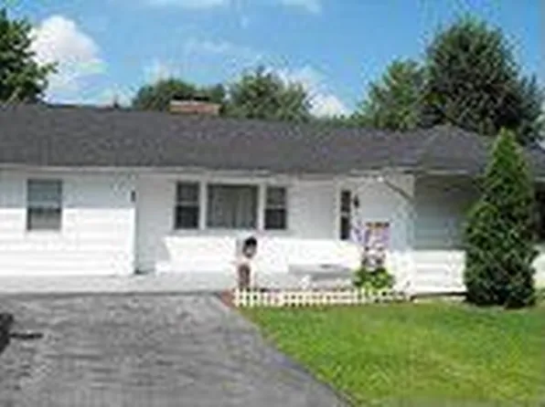 488 N 3rd St, Upper Sandusky, OH 43351