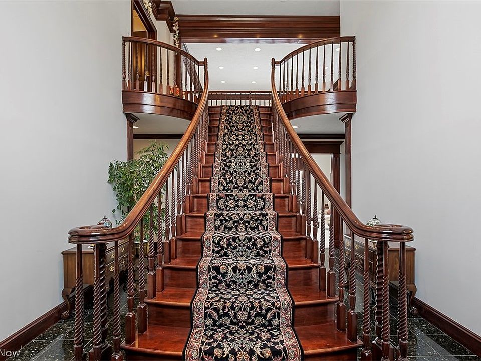 339 Village Dr, Broadview Heights, OH 44147 Zillow