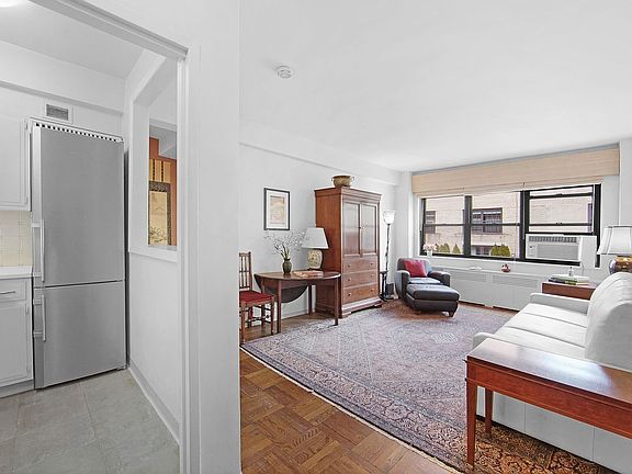 4th image of 11 E 87th St APT 12A