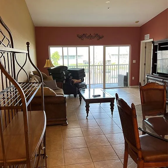 7060 Strand Cir #7060 — Photo 8
