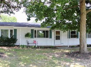 5433 Young Rd, Stow, OH 44224