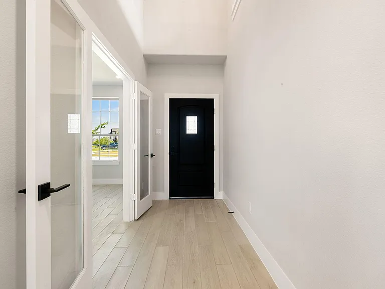 1221 Woodflower Dr — Photo 4
