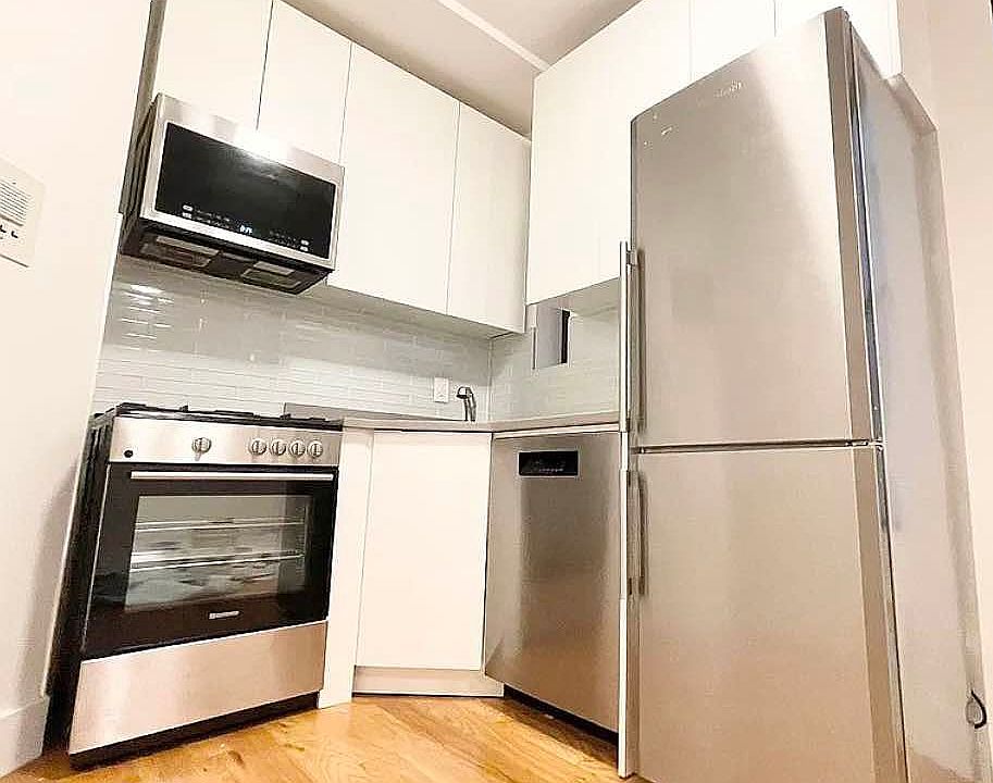 1st image of 418 E 89th St APT 2b