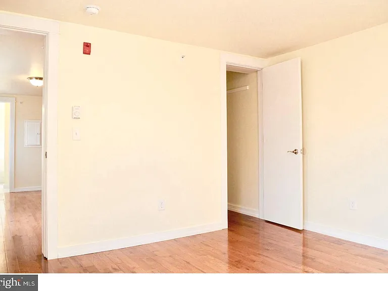 415 S Broad St #2R — Photo 6