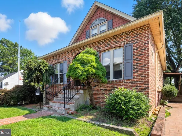 720 Cedar Ave, Mount Ephraim, NJ 08059